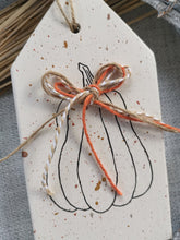 Load image into Gallery viewer, Autumn Chunky Pumpkin Tag Sign