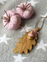 Load image into Gallery viewer, Wooden Oak Leaf, Personalised gift, keepsake memory Mother's Day, Easter home decor, New Home Gift, Nursery decor