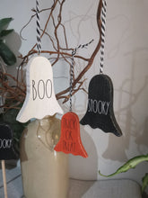 Load image into Gallery viewer, Set of 3 Hanging Ghosts
