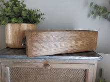 Load image into Gallery viewer, Deep Solid Oak Tray
