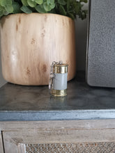 Load image into Gallery viewer, Gun cartridge keyrings
