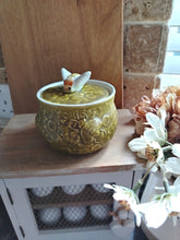 Load image into Gallery viewer, Vintage Bee Honey pot
