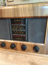 Load image into Gallery viewer, Vintage Radio Bluetooth Speaker
