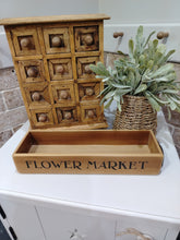 Load image into Gallery viewer, Low wooden crate - Flower Market
