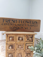Load image into Gallery viewer, Rustic wooden crate - Fresh Flowers
