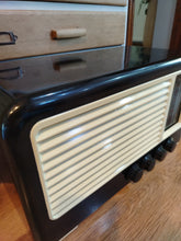 Load image into Gallery viewer, Vintage Radio Bluetooth speaker
