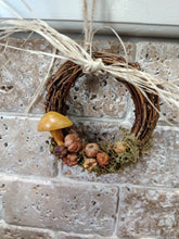 Load image into Gallery viewer, Mini wreath with clay toadstool in mustard
