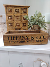 Load image into Gallery viewer, Rustic wooden crate - Tiffany
