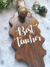 Load image into Gallery viewer, Large Wooden Hanging Oak Leaf &amp; Acorn
