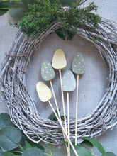 Load image into Gallery viewer, Wooden Egg Decorations , flower pick, Set of Five
