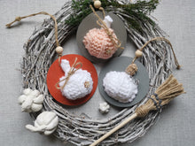 Load image into Gallery viewer, Hanging Pumpkin decoration
