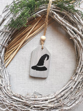 Load image into Gallery viewer, Small Wooden Autumn Tags - Black detailing
