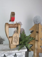 Load image into Gallery viewer, Robin on Handmade Wooden Handle

