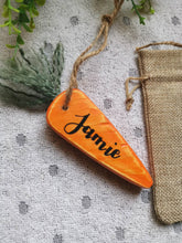 Load image into Gallery viewer, Personalised Easter decoration , Wooden Hanging carrot

